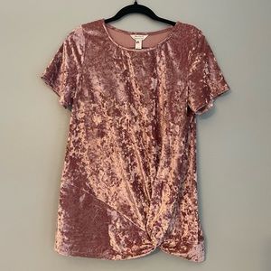 Ma Cheri Maternity Pink Velvet front twist top, size large